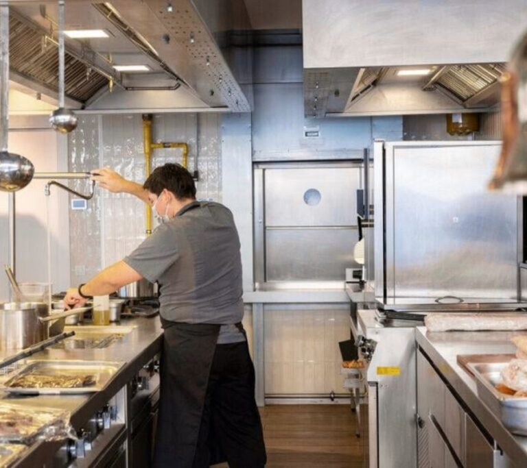 ascensores montaplatos para restaurantes en valencia
